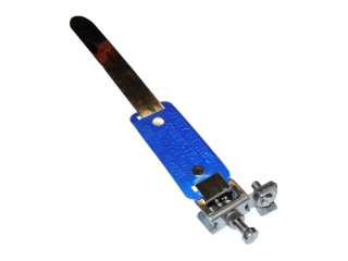 Regin REGQ236 Steel Earthing Clamp - Blue - 12-32mm (1)
