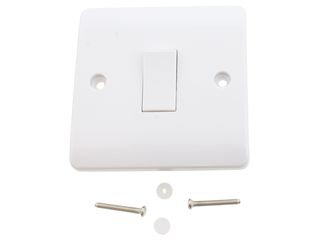 MODE CMA011 10AX 1 GANG 2 WAY PLATE SWITCH