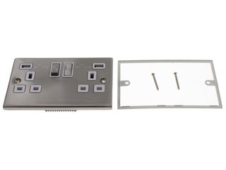 DECO VPSC580WH 13AINGOT 2GANG SWITCH SOCKETS TWIN 2.1A USB OUTLETS WHT